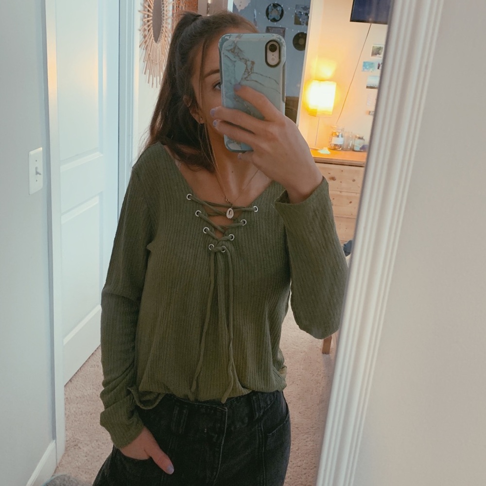ribbed flowy long sleeve